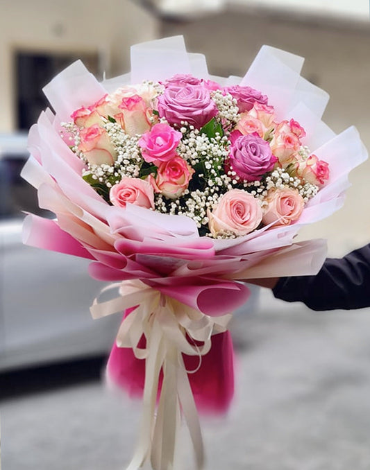 Pinky Peachy Passion Ecuadorian Roses