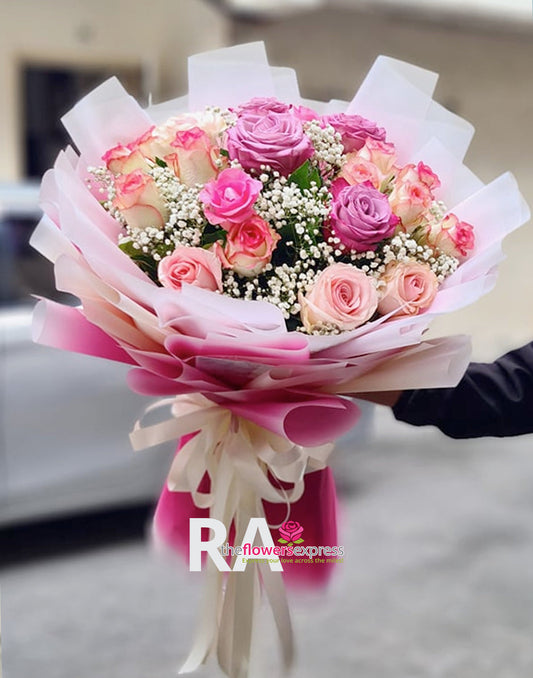 Pinky Peachy Passion Ecuadorian Roses